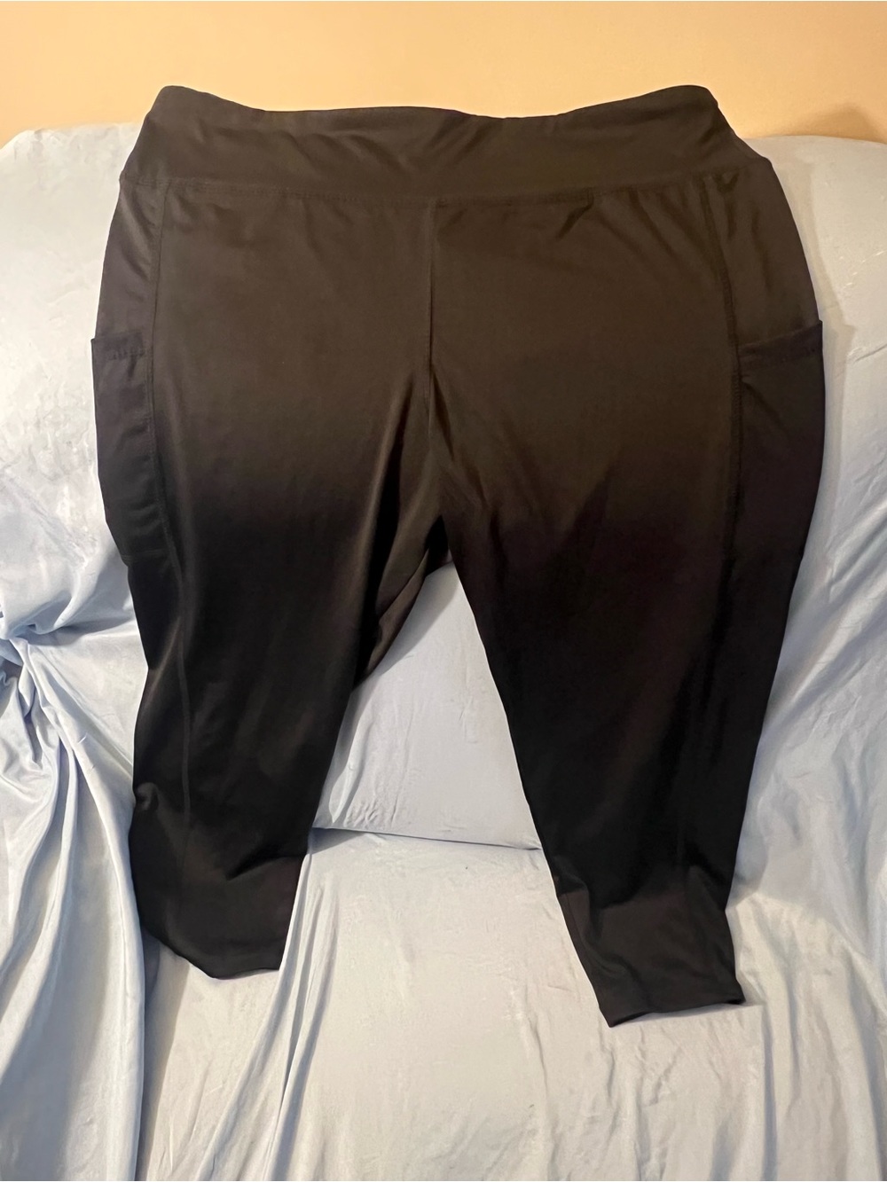 Black Take a Walk Leggings with Side Pockets